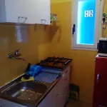 Al Mare, Al Sole, Si', Ma Nella Casa Del Minatore *
