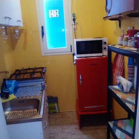 公寓 Al Mare, Al Sole, Si', Ma Nella Casa Del Minatore 布杰鲁