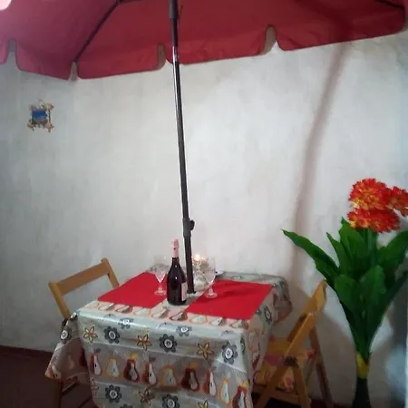 Al Mare, Al Sole, Si', Ma Nella Casa Del Minatore Lägenhet Buggerru