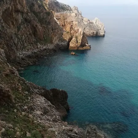 Al Mare, Al Sole, Si', Ma Nella Casa Del Minatore
