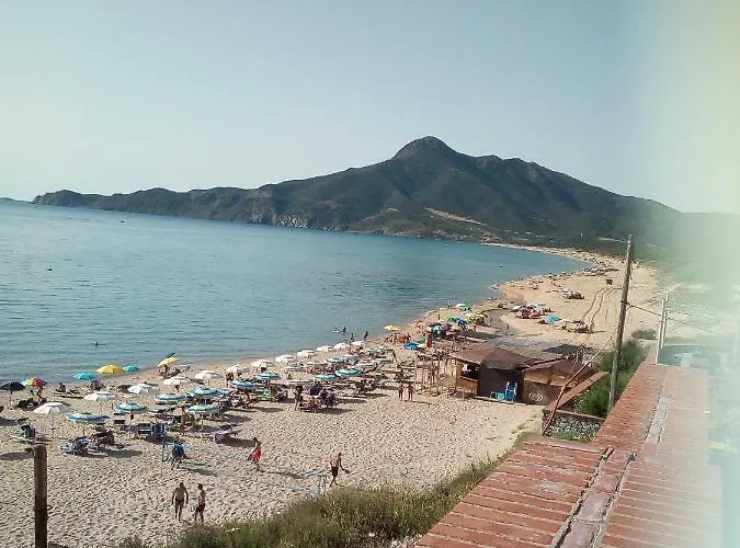 Al Mare, Al Sole, Si', Ma Nella Casa Del Minatore Daire